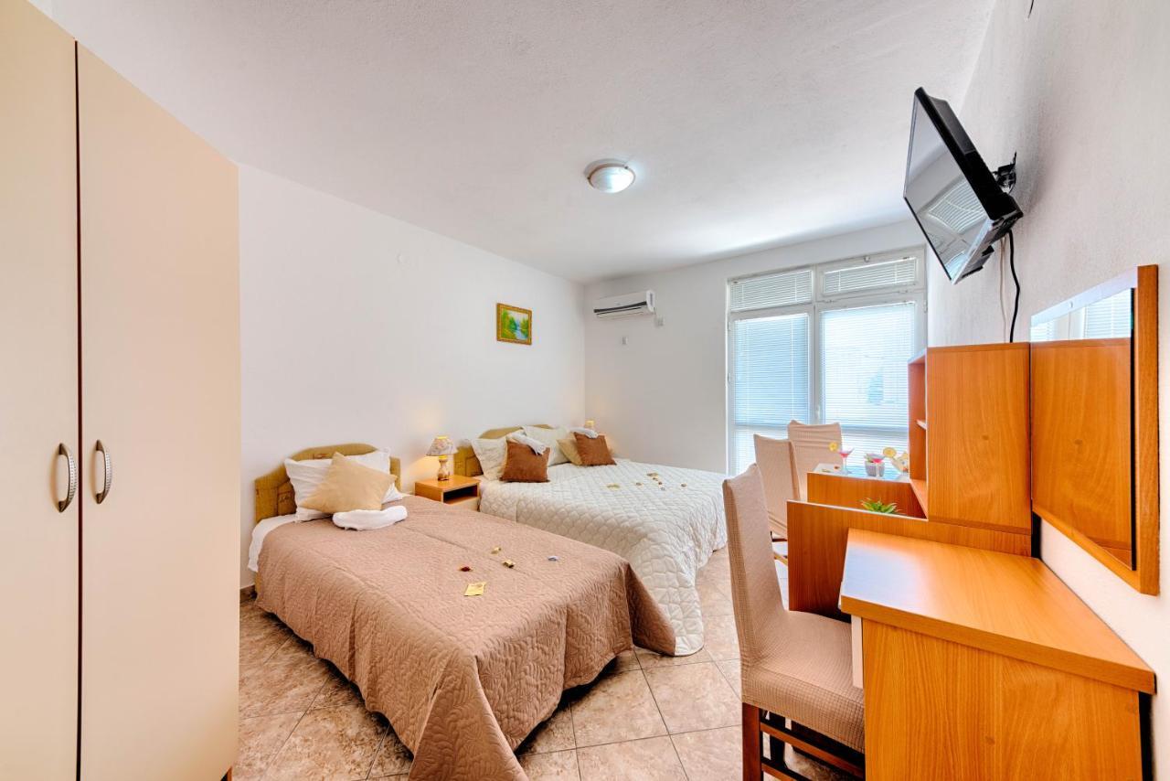 Hotel Dana Čanj Esterno foto