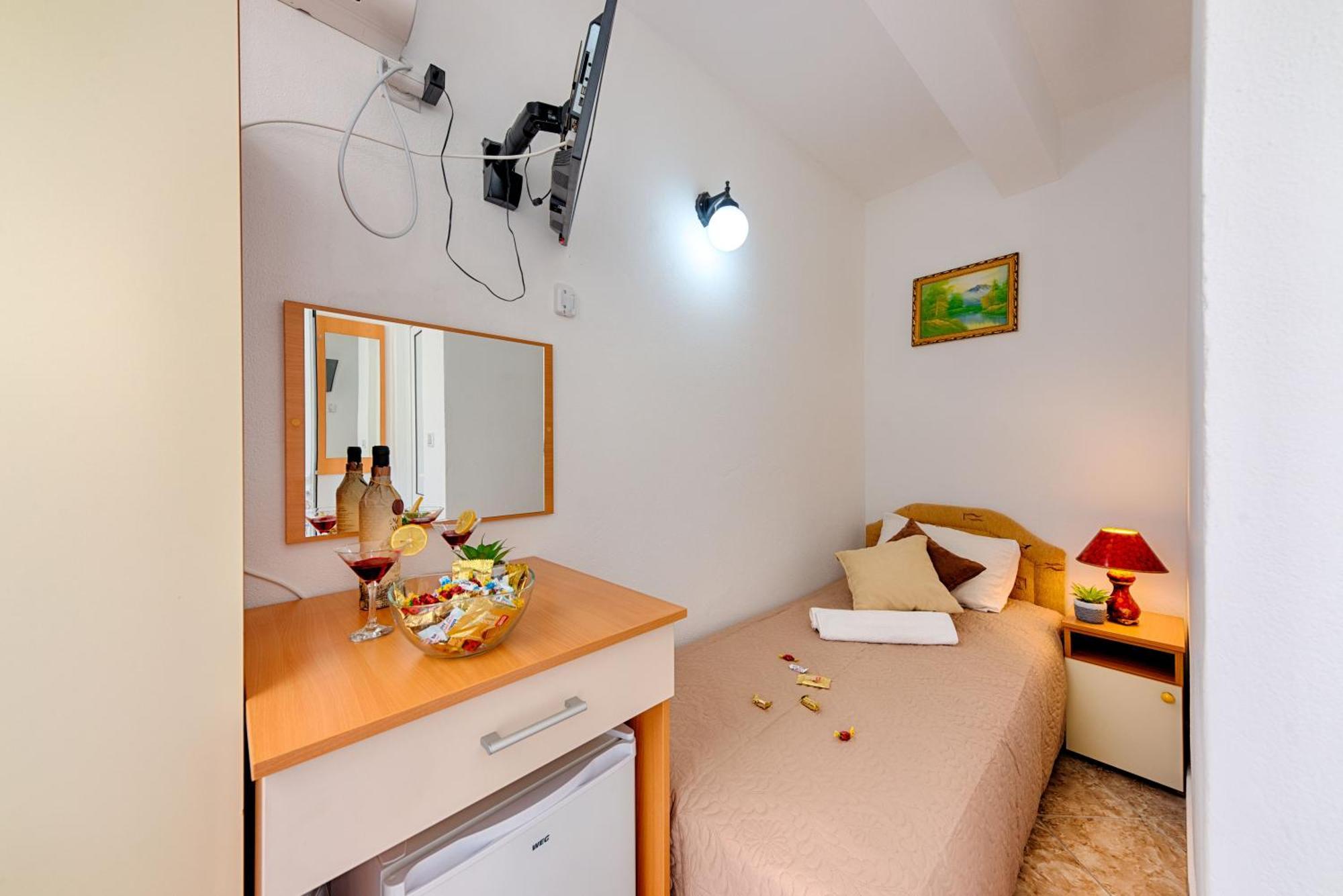 Hotel Dana Čanj Esterno foto