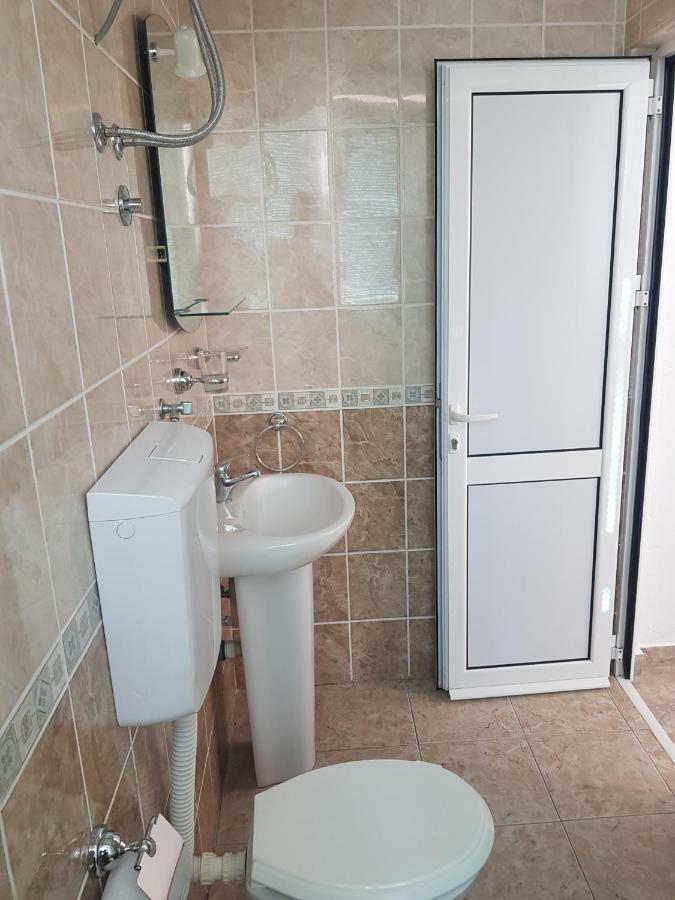 Hotel Dana Čanj Esterno foto